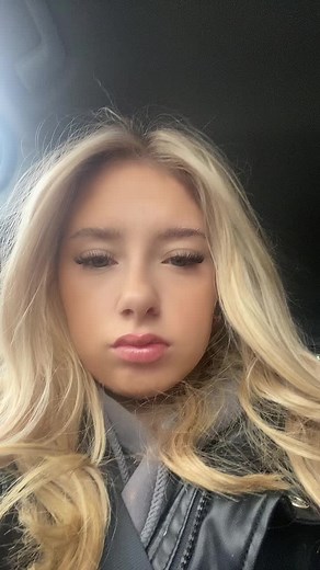 KAY☁️💐 (@kaybbzzz)’s videos with original sound -