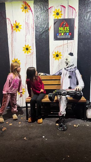 Exploring Niles Scream Park's Haunted House