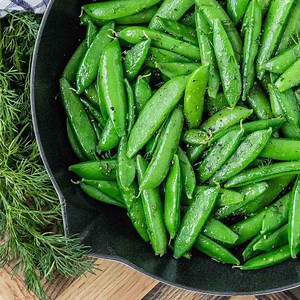 ✅ RECIPE: https://www.rachelcooks.com/how-to-cook-snap-peas/ “Keep it simple” is the best motto with sugar snap peas. Learn how to cook snap peas, enhancing their crisp sweetness with a quick hot sauté. | Rachel Cooks