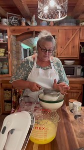 291K views · 13K reactions | Come on in my kitchen! Today we’re doing two simple recipes out of one basic one . Pineapple Upside Down Mini Cakes .And Peach Upside Down Cake. Hope you enjoy ♥️Nan. I mis spoke I used 2 tsp of baking powder .Not Tablespoons . | Farm Cooking with Nan | Facebook