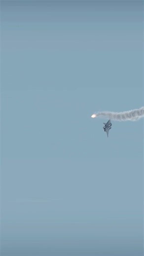 Sa-8 Gekho osa Akm Tracks Stealth Jet