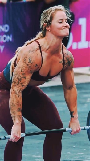 Women's Crossfit workout dani speegle #motivation #fitness #crossfit #shorts