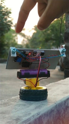 Automatic Solar tracking system using D882 Transistor. | Electric Dhamaka