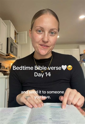Bedtime Bible verse🤍 Psalm 32:8 #christiantiktok #bible #bibleverse #bibleverses #christiangirl