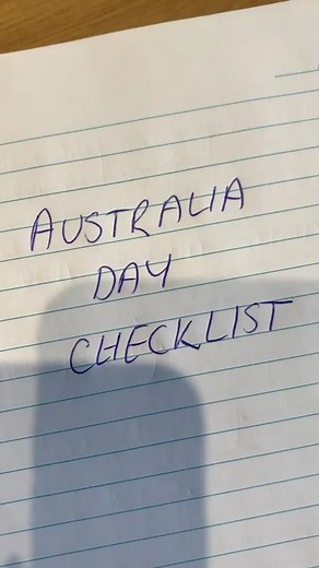 Only Australian’s thumbs bend this way 👍 #australia #australiaday #hismile #foru