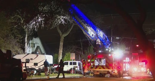 Dog dies in house fire in Hurst, officials say