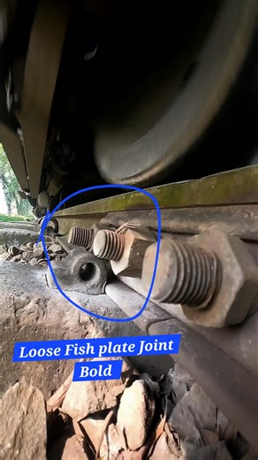 177K views · 2.2K reactions | Loose Fish plate Damaje Joint Bold - Thrught Local Train #fbreelsfypシ゚viralfbreelsfypシ゚viral #lsviralシfb #fbreelsfypシ゚viralvideo #fbreelsfypシ゚viralシ #fbyシvideo #fbreelsvideo #emdgt42 #benapolexpress #Akotaexpress #freighttrain | Rail Zone BD | Facebook