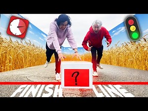 SQUID GAME CHALLENGE IN REAL LIFE (Red Light, Green Light)