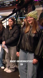 8.2K views · 27 reactions | „Ich geh mit meiner Laterne“ – unter diesem Motto feiern die Stadt Ried im Innkreis und die WEBERZEILE ein stimmungsvolles Fest des Lichts. ️ #Laternenfest #RiedImInnkreis #Weihnachtszeit #Advent #Kinder #Brauchtum | HT1.at | Facebook