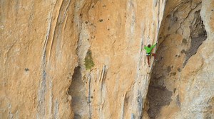 In episode 2 of "Lily's Eye," BD Athlete Seb Bouin puts the finishing touches on the new route he bolted with his mom in Turkey. The line is an epic 80 meters in length, and checks in at 8c (5.14c), making it an instant-classic tufa testpiece. "More than a grade behind a route, there is a story with my mom in order to bolt and send a mega line. The journey itself is more interesting than the final result for me," says Seb. Link for full story: http://bit.ly/2lGSXkv #liveclimbrepeat | Black Diamo