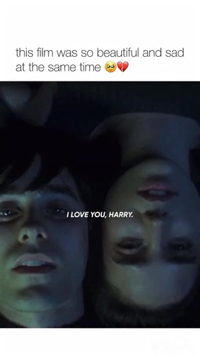 Films | Movies | TV Series 🎭 on Instagram: "Info 👇 follow (us) 👉 @findingoodfilmsdaily for daily movie recommendations and cinema news!! 🎭 Movie: Requiem for a dream (2000) 🍿 (horror / drama) 1h 42mins Description: Requiem for a Dream is a 2000 American psychological drama film directed by Darren Aronofsky and starring Ellen Burstyn, Jared Leto, Jennifer Connelly, Christopher McDonald, and Marlon Wayans. It is based on the 1978 novel of the same name by Hubert Selby Jr., with whom Aronofsky