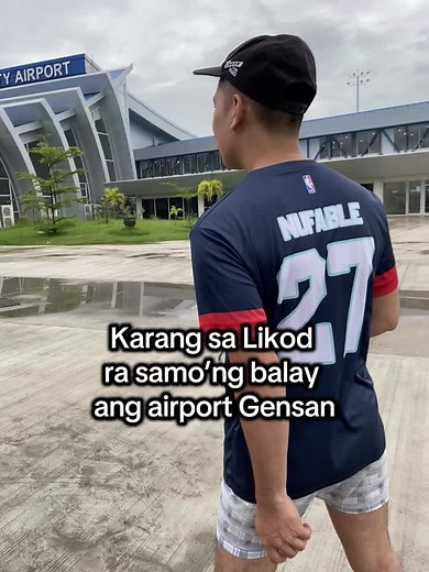 Stylish Airport Outfits: Short and Chinilas at Gensan