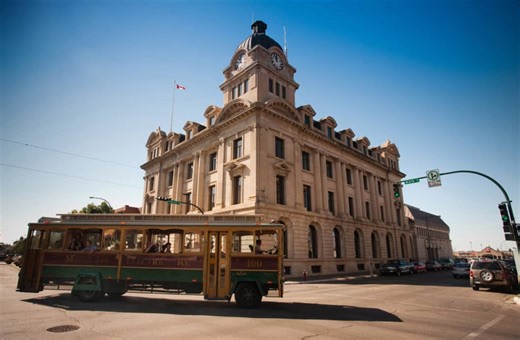 10 Small Cities and Towns to Add to Your Saskatchewan Summer Trip