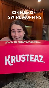 3.5K views · 33 reactions | These crumb cake muffins from Eva Kopelman are the perfect summer snack—easy to pack and deliciously sweet! 療✨ Ideal for those last few summer gatherings. | Krusteaz | Facebook