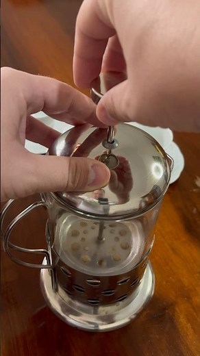 Café Orfeu - Torra média! Extração: Prensa Francesa. 10g café - 100ml água