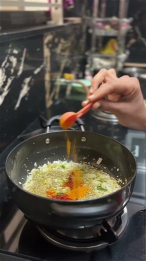 Masala Bharwa Turai Recipe #shortsfeed #shorts #bharwaturai #easylunchboxideas #cooking