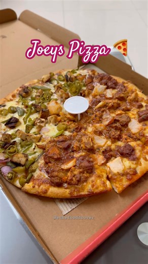 Joeys Pizza 🍕 #joeyspizza #pizza #indvsnz #pizzaparty #pizzatime #pizzarecipe #cheesepull