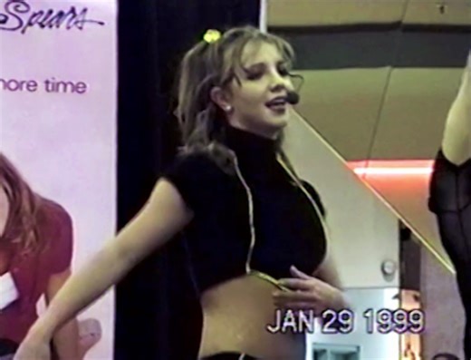 1999 VHS: NEW Mall Tour VHS (Same Toronto Date)   Zootopia Concert