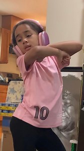1M views · 71K reactions | Happy 7th Birthday 拾 I didn’t teach you that 臘‍♂️ 7️⃣ 01/16  Avon Nova #avonnova #babygirl #daddysgirl #push2start #tyla #dance #memecoin #dancer #dancing #girlpower #southafrica #caboverde #capeverde #dominican #dominicana #portuguese #portuguesa #portugal #unitedstates #american #usa #americangirl #mixedbaby #mixedgirl #latina #africana #criola #brasil #brazil | Gino Fernandes | Facebook