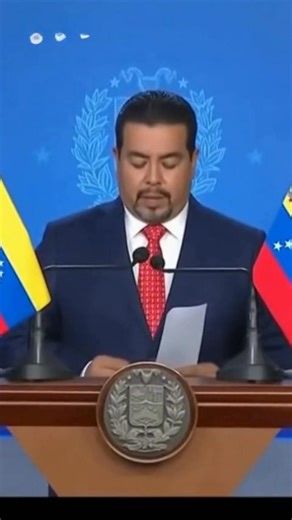 Venezuela claims it has captured a CIA-linked group and accuses the U.S. of plotting a “false-flag” attack. #NewsUpdate #BreakingNews #UnitedStates #figueroastreet #viralreelschallenge2025viralreelschallengejaiviralreelschallengeviralreelschallenge #usa #carribean #venezuela | Kylie