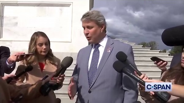 Rep. Bill Huizenga (R-MI) criticized other Republicans for voting for other members whom he said had no chance of winning the speakership and said the delay to elect a speaker was not good for the country. https://www.c-span.org/video/?531158-1/house-session-part-1 | C-SPAN