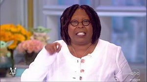 31K views · 387 reactions | As part of their season 25 anniversary, The View has launched a new podcast called "Behind The Table." I'm on the newest #BehindTheTable episode talking about the day the Rosie O'Donnell and Elisabeth Hasselbeck blow-up & split-screen happened, among so many other great stories. #TheView You can hear it here ➡️  LISTEN: Apple: apple.co/3ksf4H9 Spotify: spoti.fi/2XDNzly More: abcn.ws/3ExvIxb | Sherri Shepherd | Facebook