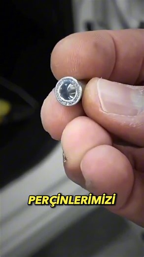 Carvocal on Instagram: "Fiat Egea’yı bir otomobilden çıkarıp gerçek bir konser sahnesine dönüştürdük 🎶 Bu videoda duyduğun ses, “yüksek ses” değil — doğru ayarlanmış gerçek müzik. BLAM Audio’nun Fransız mühendisliğiyle geliştirilmiş hoparlörleri ve Carvocal ekibinin detaylı montaj + DSP ayarlarıyla, her frekans yerli yerinde, her nota net, her bass kontrollü 🔊 Bu kısa videoda sadece bir kesit izliyorsun. 🎧 Kurulumun tamamını, farkı yaratan detayları ve gerçek sesi 👉 YouTube’daki tam videoda 