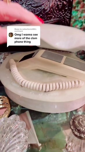 Vintage Shell Phone Aesthetic and Clamshell Ericsson κινητα