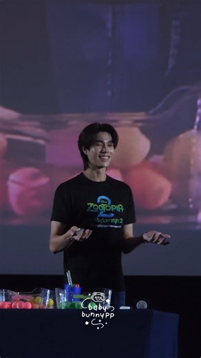 Phuwin w Signature Expression #pondphuwin #ppnaravit #phuwintang #phuwin #MeAndTheeSeries #gmmtv