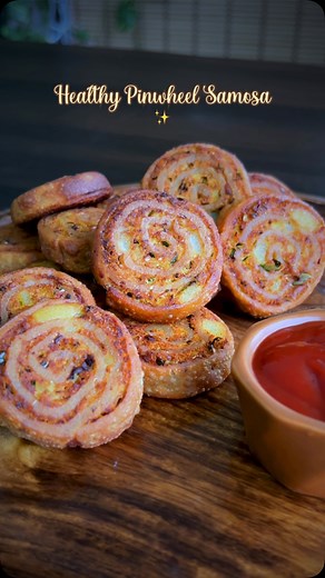 Shristi on Instagram: "✨ Quick and Easy New Year Special Healthy Pinwheel Samosa Recipe ✨ Healthy Pinwheel Samosa Made With Sweet Potato and Wheat Flour Healthy Pinwheel Samosa Recipe: Sweet Potatoes 3 Potato 1 Small (Optional) Green Chillies 3 Garlic 1 Tbsp Coriander Seeds 1 Tsp Cumin Seeds 1/2 Tsp Fennel Seeds 1/2 Tsp Black Pepper 1/2 Tsp Salt Haldi/Turmeric 1/2 Tsp Handful Of Coriander Leaves Amchur/Mango Powder 1/4 Tsp Whole Wheat Flour 2 Cups Ajwain 1 Tsp Pinch Of Salt Ghee 1 Tbsp Water You