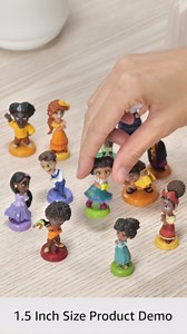 Disney Encanto Mi Familia 12 Mini Figure Set