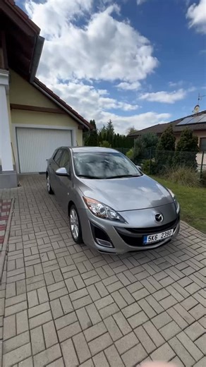 Mazda 3 2011 1.6 77kw 107 000 km 2. majitel Mrtvý úhel, výhřevy, aut. klimatizace, .. DOVOZ - STK - PŘIHLÁŠENÍ ✅ Tento fešák již majitele má, chceš něco podobného? 💌 #Mazda3 #Mazda3CZ #MazdaCzech #MazdaOwners #Skyactiv #dovozauta #dovozvozidel #importvozidel #importMazda #dovozzNemecka #autodovoz #autaZNemecka #registraceCR #registraceAuta #clo #technickakontrola #predkupniprohlidka #kontrolaauta #autobazar #ojeteauto #autohandel #nakupZeZahranici #carimport #carimportCZ #importedcar #buyFromGe