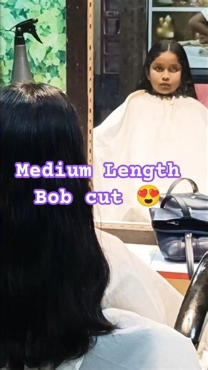 Medium Length Bob Hair Cutting Tutorial 💇🏼‍♀️