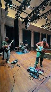 Loop Sessions: Waldo’s Gift