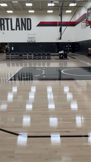 3.1K views · 166 reactions | Hard Work and Dedication!!  2:00am on a Saturday morning AFTER a game!! Keeping the grind alive foreal not just talking about it. CM3Blueprint……Longevity✊✊ | Cedric Moodie | Facebook