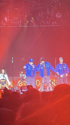 Do Me 🎶 Bell Biv DeVoe @New Edition Official #neweditionthewaytour #fyp #trending #concerts2026 #lasvegas