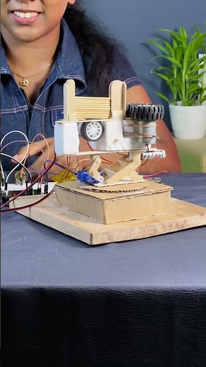 Shoots Multiple Arrows Arduino project with DC moter DIY #arduinoproject #schoolproject #shorts