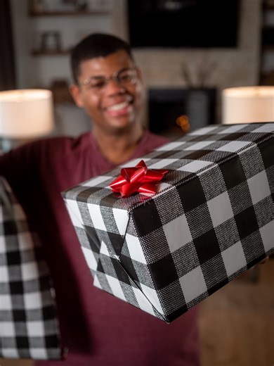 Wrap gifts like a pro with these tips 🎁 #problemsolved | USA TODAY