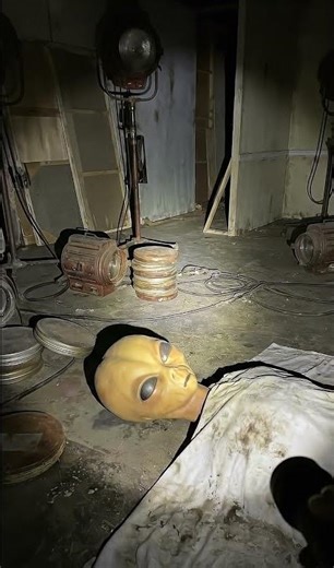 Wait for it… 😳The last part is the one you won’t expect 💥 #alien #shorts