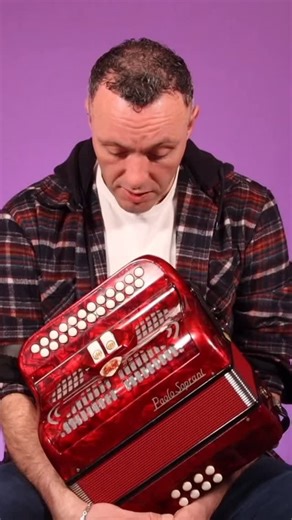 571 reactions · 14 shares | 🪗 Button accordion basics — the first things to get comfortable with A quick look at the “moving parts” that make everything feel easier as you start: • getting your hands settled on the fingerboards • learning how the bellows should feel (steady + relaxed) • using the air button to manage the bellows smoothly • keeping everything comfortable so you can focus on the tune Little basics… big difference. 👌 👉 Full lessons inside Irish Button Accordion Basics with Alan 