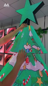 A Christmas tree that lights up more than just the holiday spirit!✨...