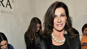 ‘Love It or List It’ Alum Hilary Farr Debuts New Look