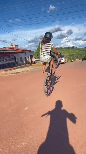 kailla kossmann on Instagram: "Slkk que vídeo 🤯😍"