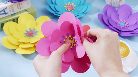 10 Set Mexican Paper Flowers Decorations for Wall DIY Fiesta Bulletin Board 3D Handcrafted Paper Flowers Backdrop Decoration for Mexican and Holiday Party (Classic)