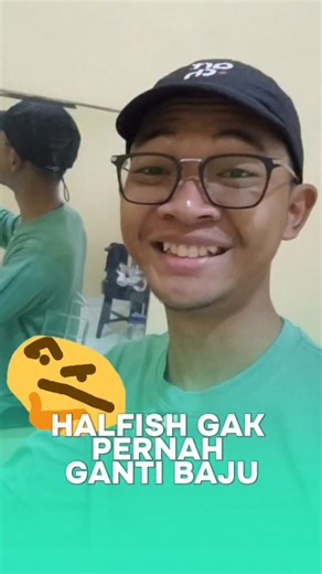 Halfish | Cycling Daily on Instagram: "Minimal ganti baju bang, tosca mulu tiap gowes! 🗿 Hey baju saya memang semuanya tosca khusus buat longride wkwk, biar gampang aja dikenalinya ☝️😌 __ #halfish #gowes #cycling #touring #gravelbike"