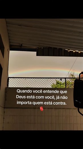 Gustavo Souto on Instagram: "Sempre estará 🙏🏻🙌🏻 #deus #sempredeusébom #sigaemfrente #desistirjamais #sejapravocê"