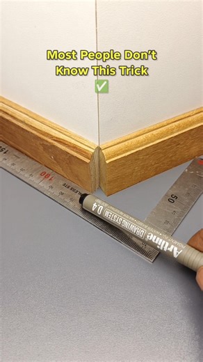 Quick Way to Measure Out-of-Square Angles #woodworking #woodwork #carpentry #joinery #shorts