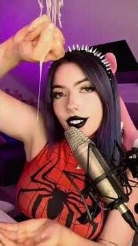 ASMR | Wet Lotion Sounds & Hand Movements 🖤