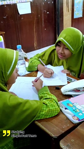 🎬: let's study english with us.. #mystudents #englishteacher #englishlesson #learningenglish #simplepasttense