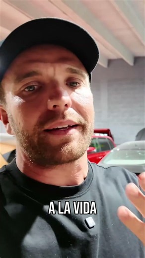 Rescuing a BMW E24: Surprises and Power in Miami! #shorts
